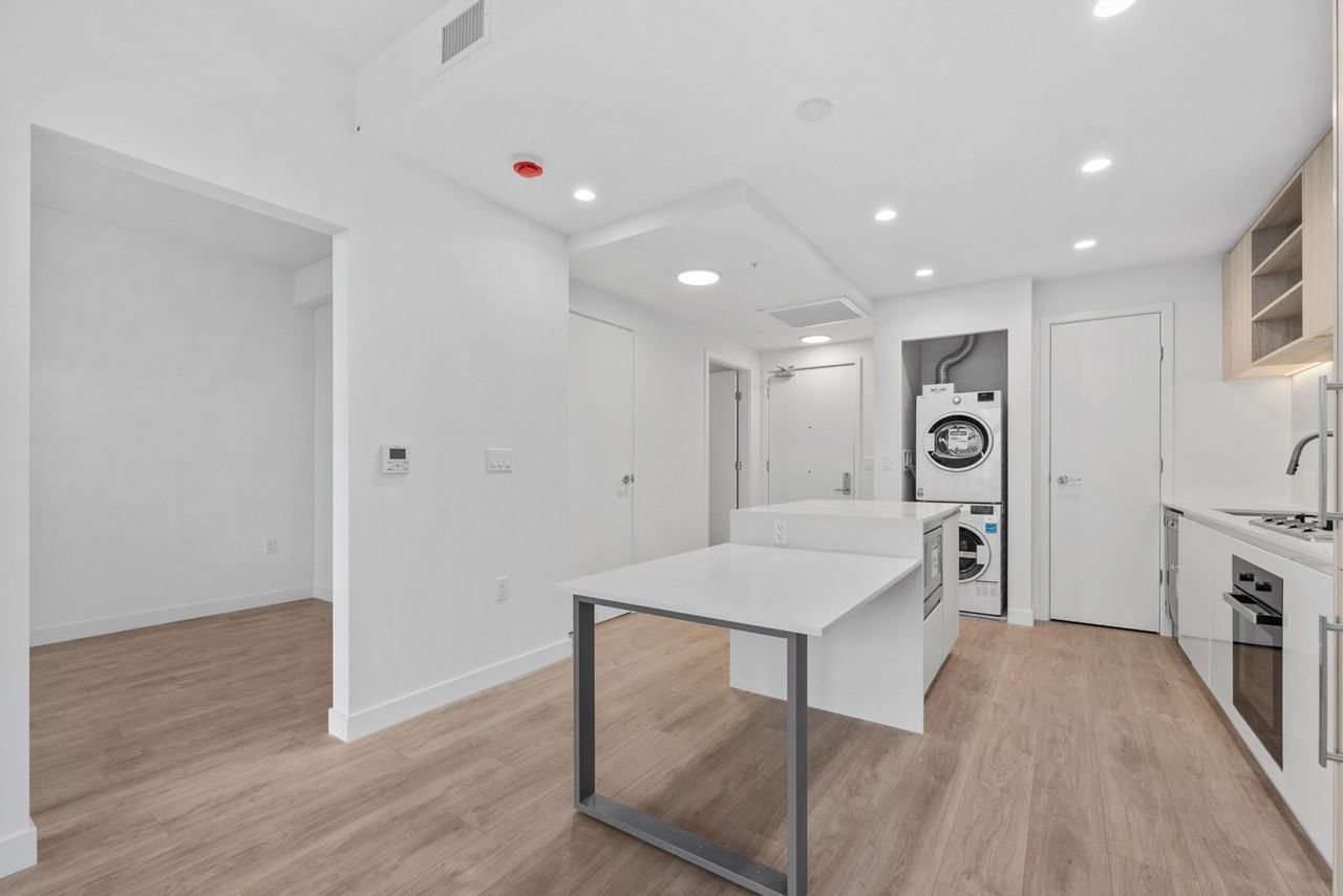 1981 Macdonald Street #40X - Photo 6 of 24