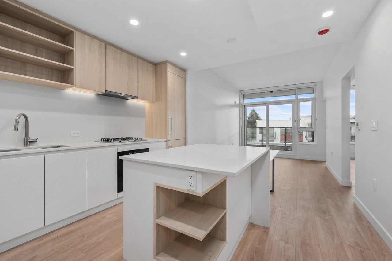 1981 Macdonald Street #40X - Photo 2 of 24