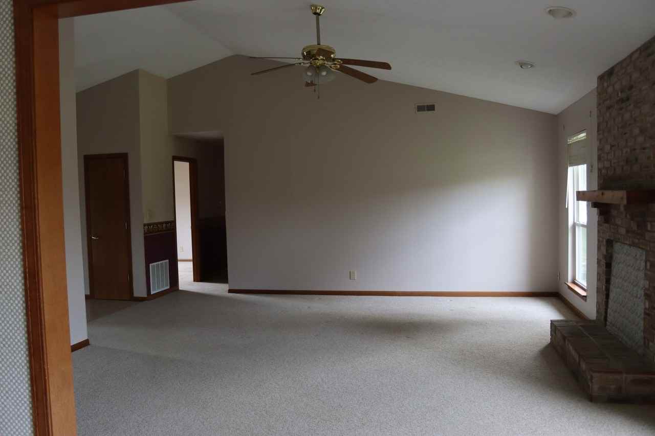 1953 Greenbrier Ave #NA - Photo 2 of 7