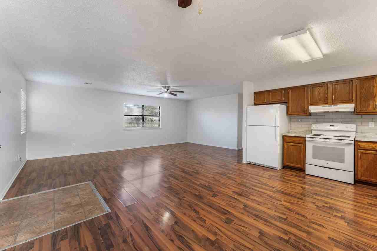 153 Hallack Ln - Photo 6 of 21