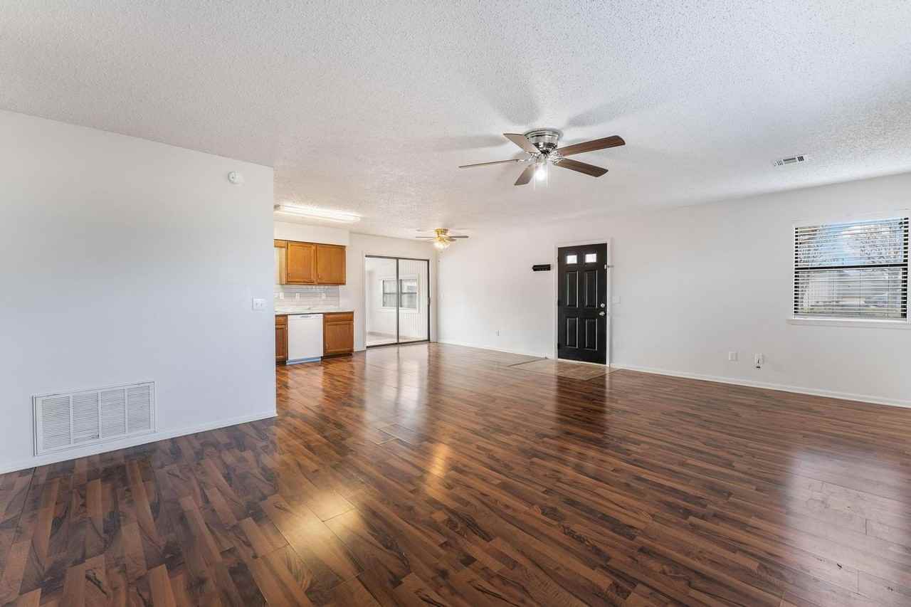 153 Hallack Ln - Photo 5 of 21