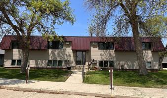 featured image of 902 902 & 904 9th Street