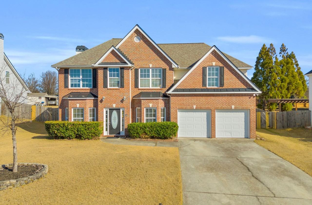 816 Kaitlyn Dr - Photo 2 of 50