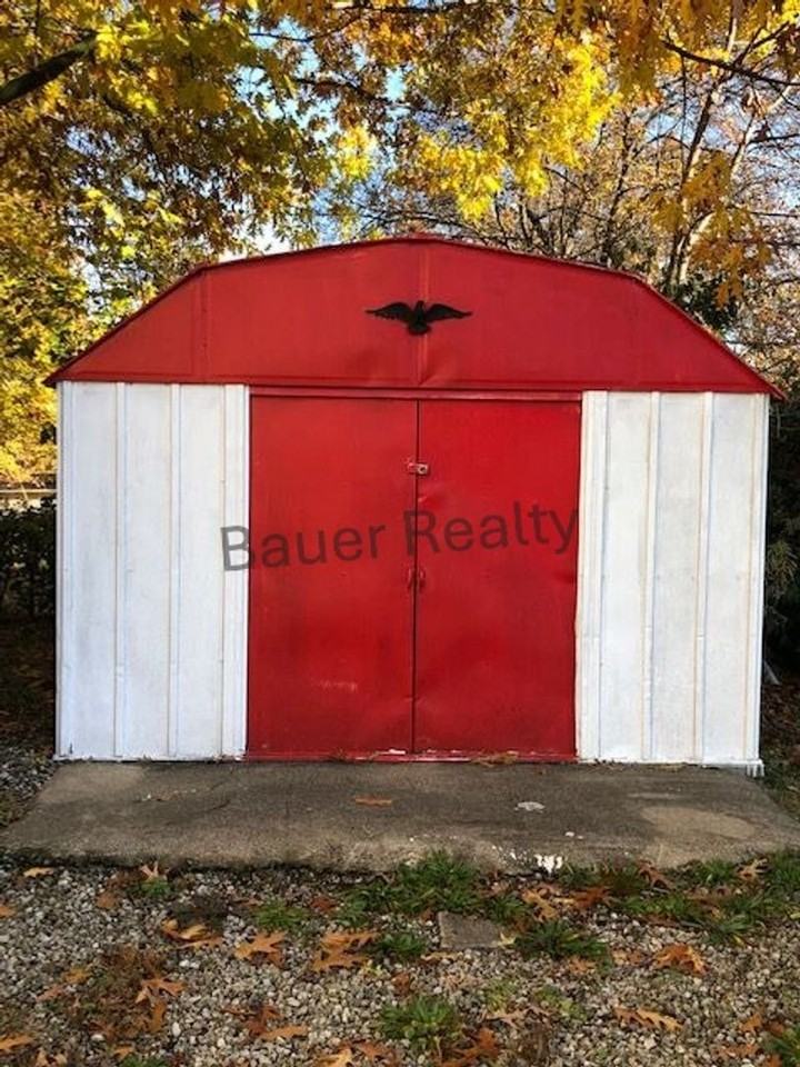 306 Quarry St - Photo 3 of 20