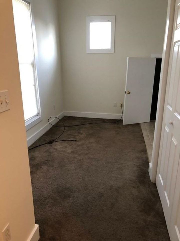 420 W 6th St #C - Photo 7 of 7