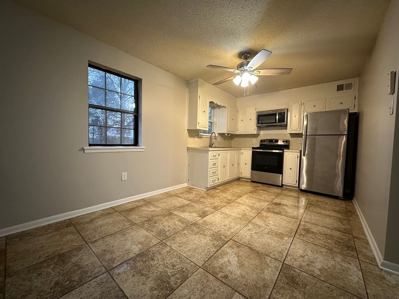 15 Hartwell Pl - Photo 6 of 23