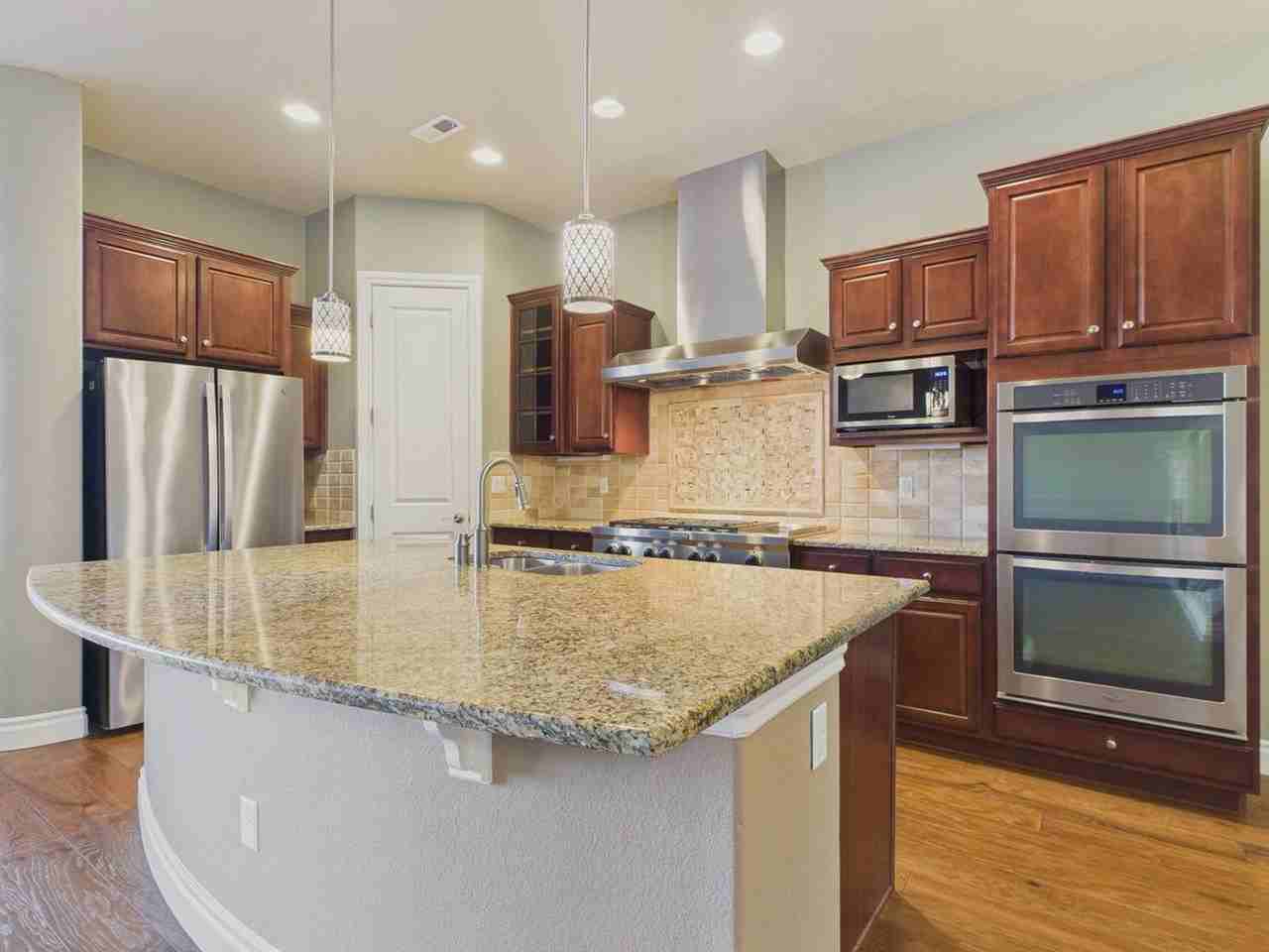 9228 Ridgegate Pkwy - Photo 4 of 33