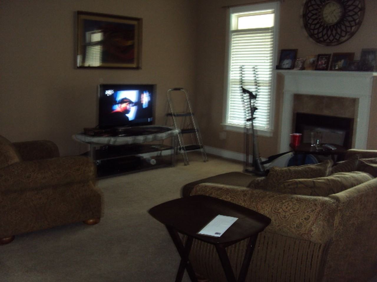 215 Thrasher Way - Photo 2 of 13