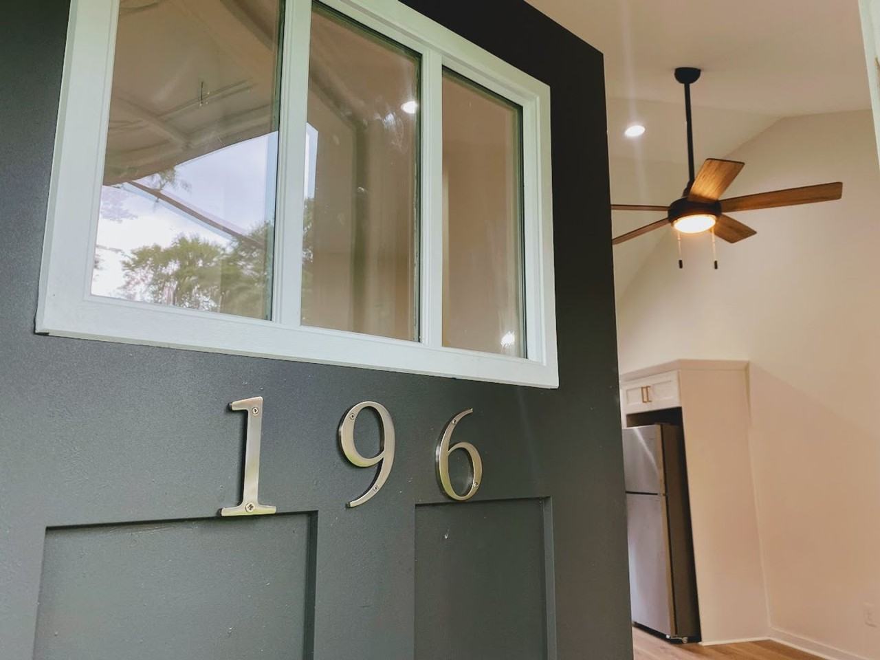 196 Amy St - Photo 2 of 29