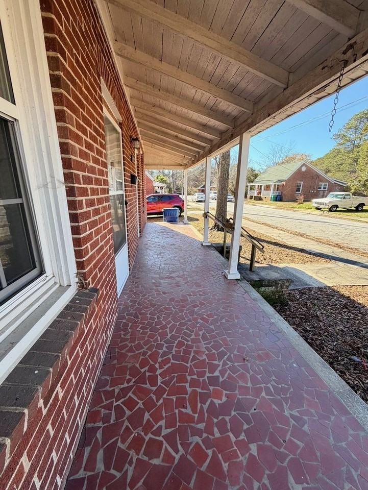 503 Norwood Ave W - Photo 3 of 12