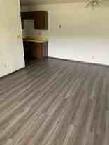 ds1710 - Photo 1 of 1