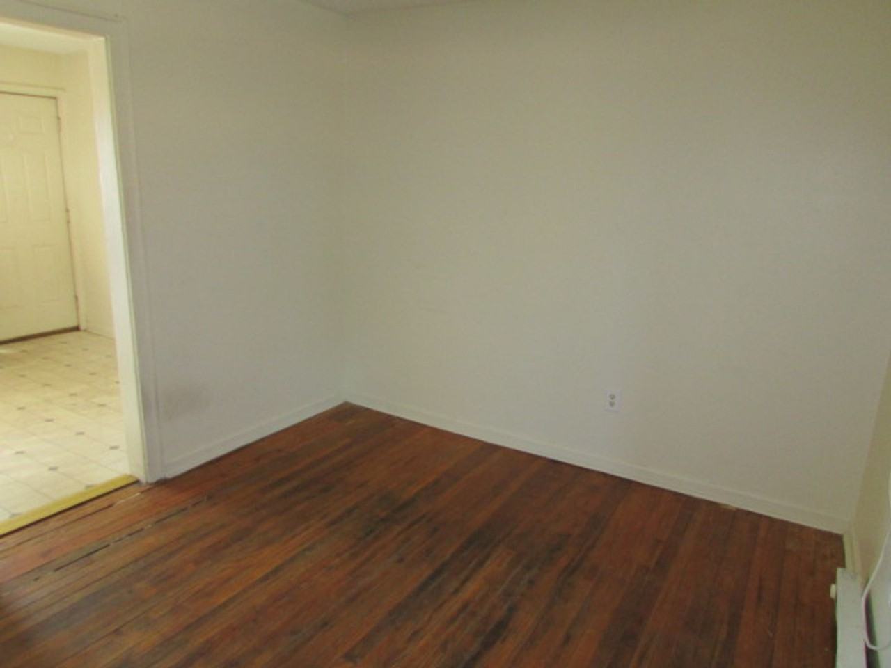 119 Dixie Dr - Photo 2 of 6