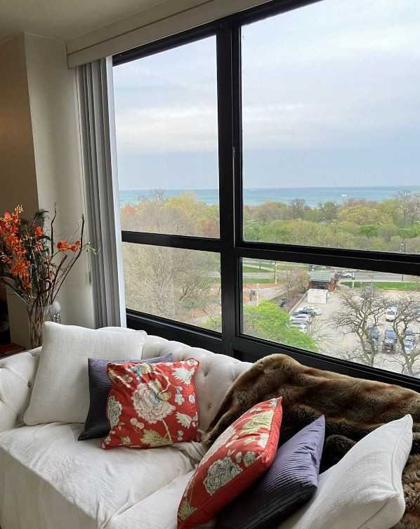 N Wells St & W Willow St - Photo 6 of 17