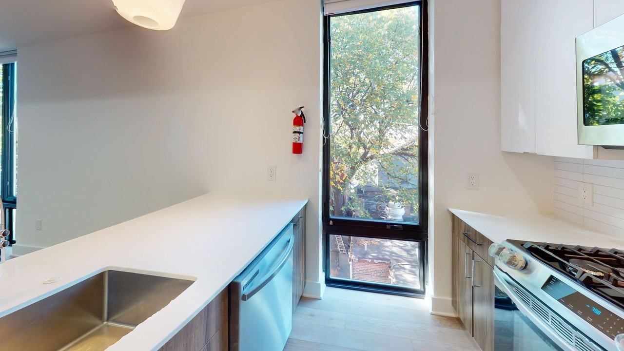 826 Upshur St Nw - Photo 2 of 14