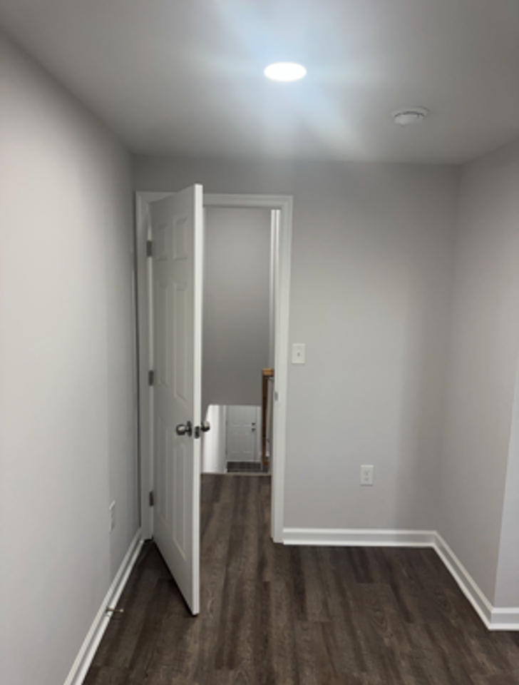 2615 E Monument St - Photo 5 of 14