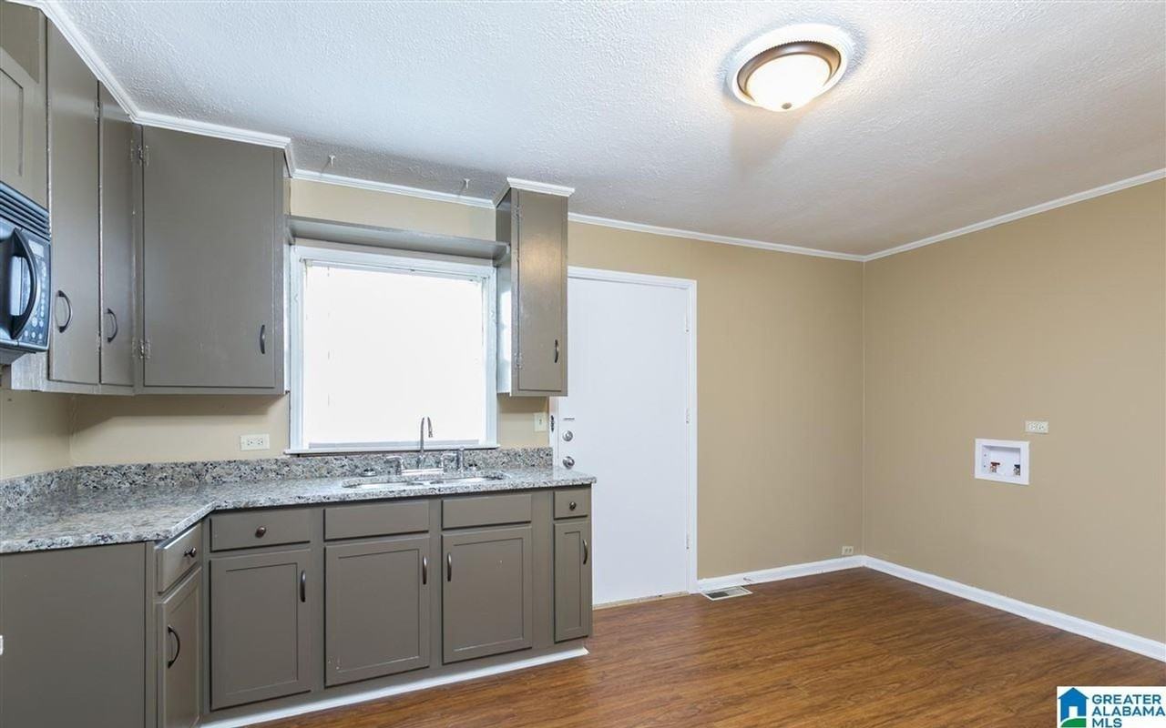 1401 Heflin Ave W - Photo 4 of 16