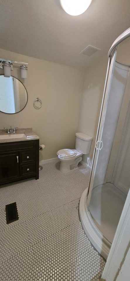 2718 W Surrey Dr - Photo 5 of 13