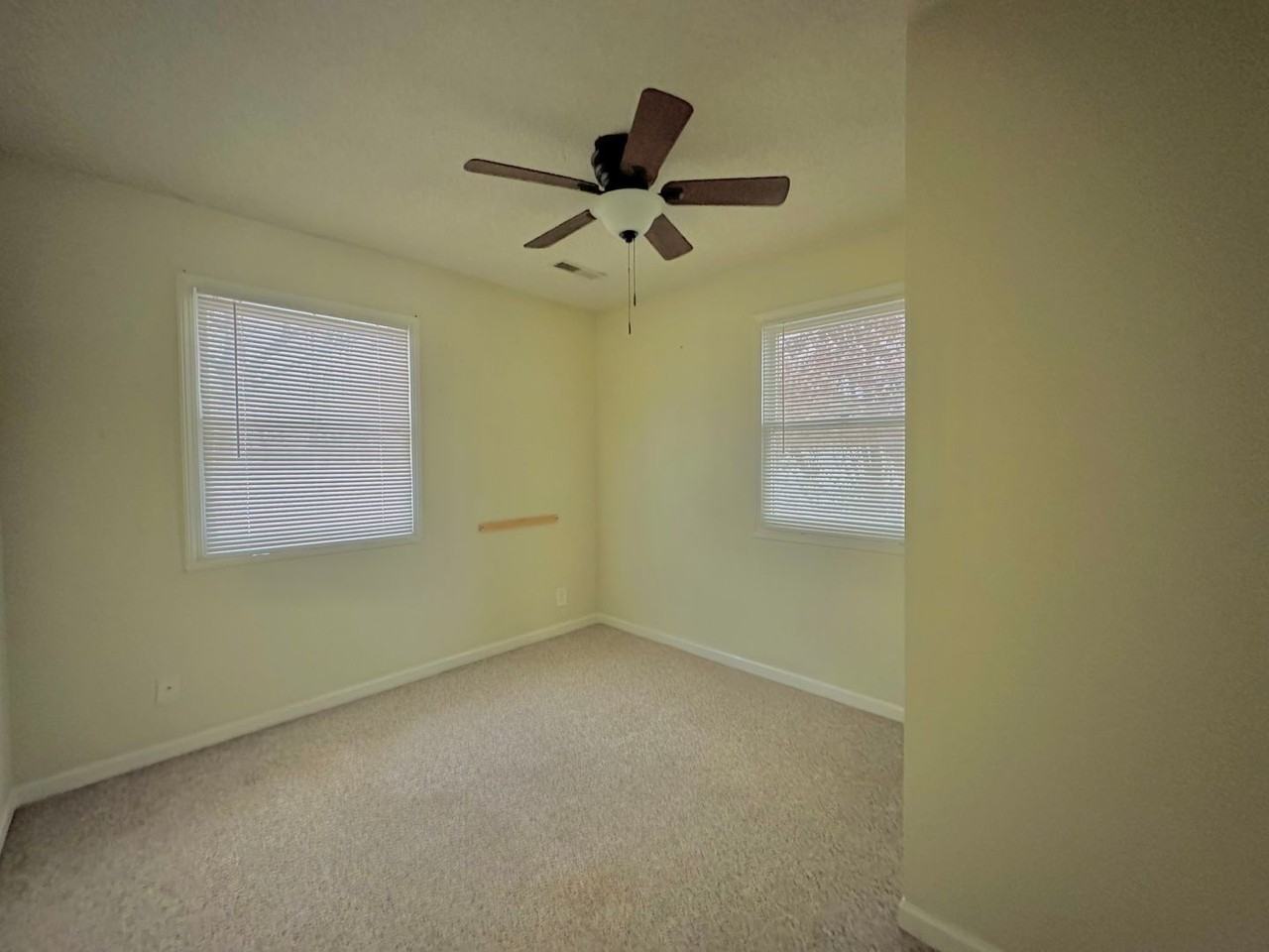 1202 Orchard Dr - Photo 2 of 7