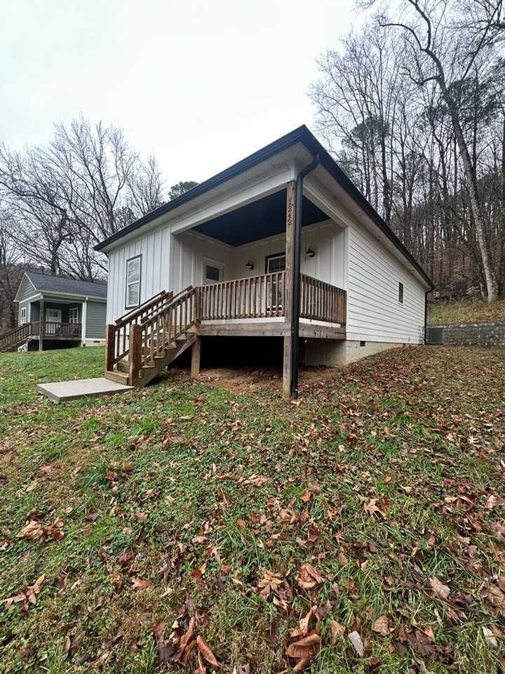 1242 Browns Ferry Rd - Photo 3 of 6