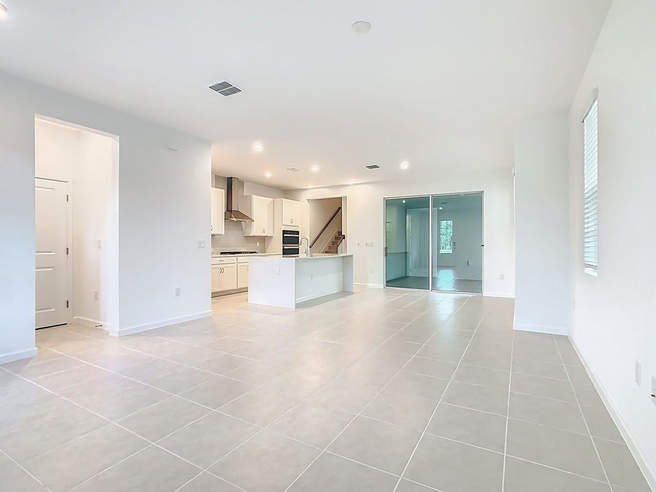 2402 Celebration Blvd - Photo 7 of 50