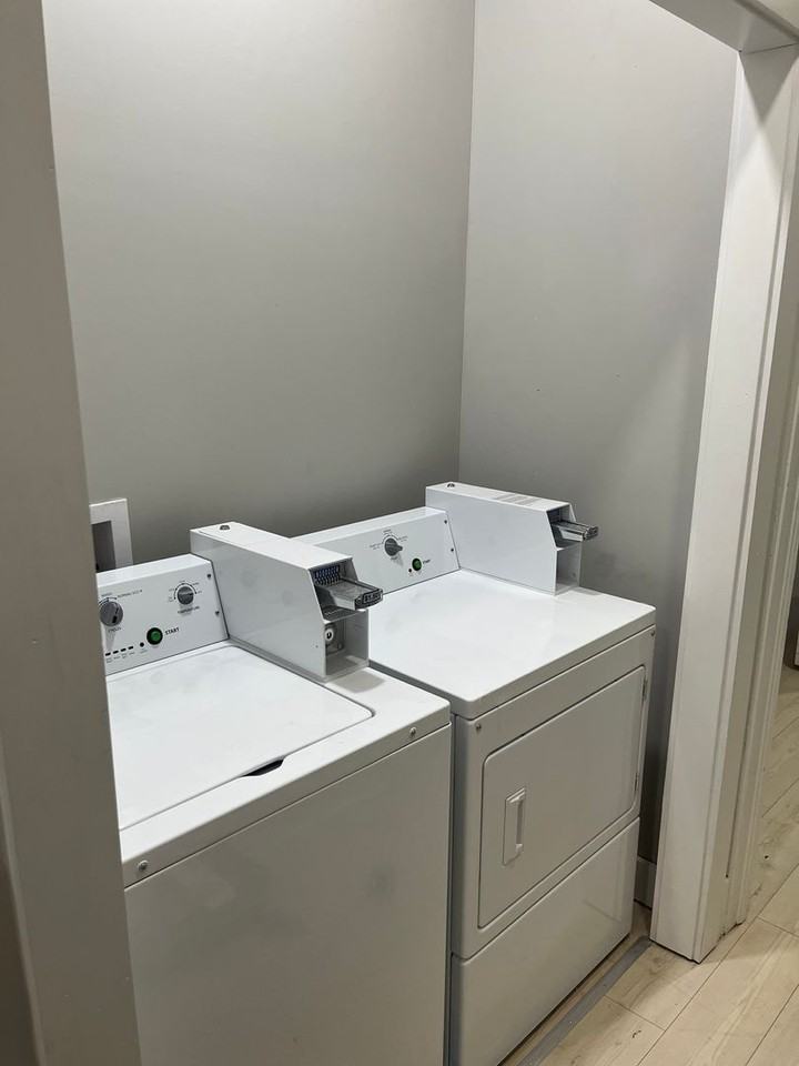 114 E Franklin St #2 - Photo 7 of 7