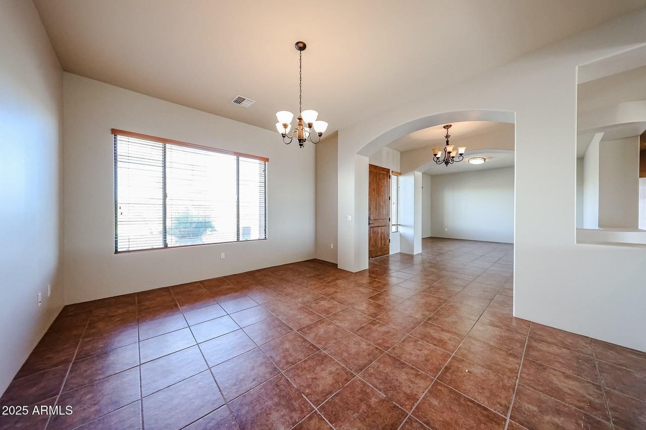 15225 W Frontier Dr - Photo 5 of 50