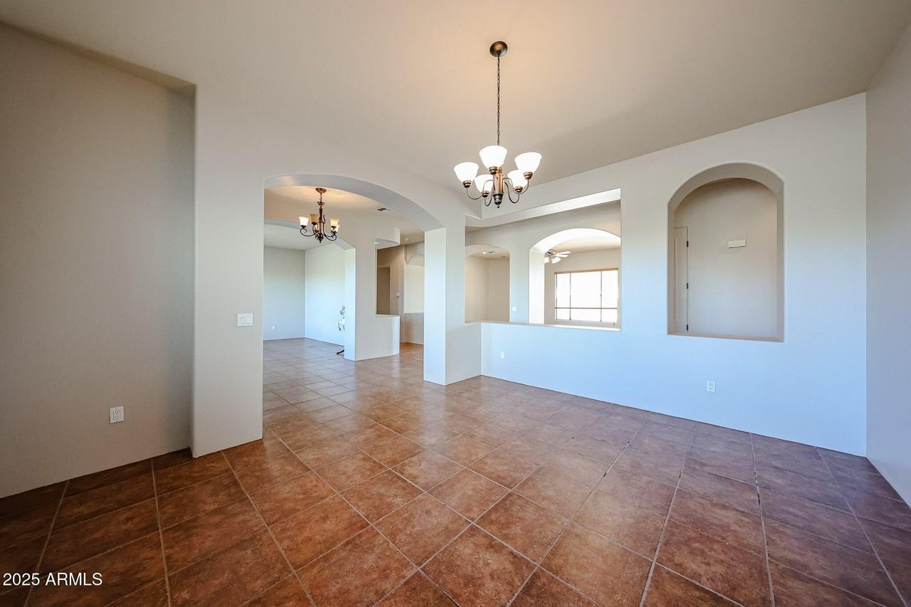 15225 W Frontier Dr - Photo 6 of 50