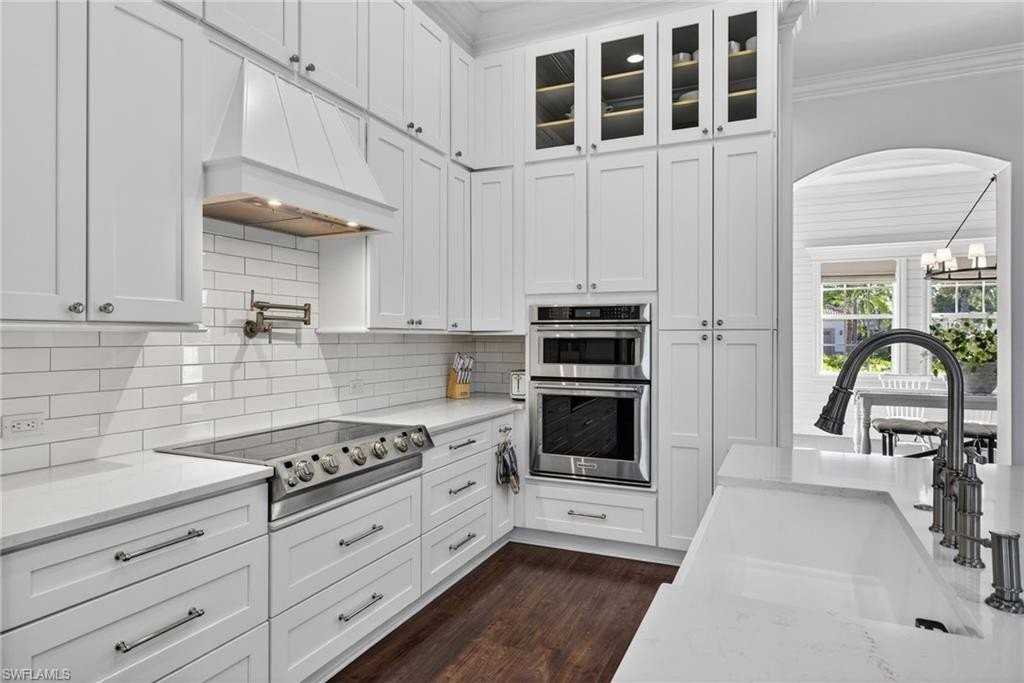 24920 Divot Dr - Photo 5 of 30