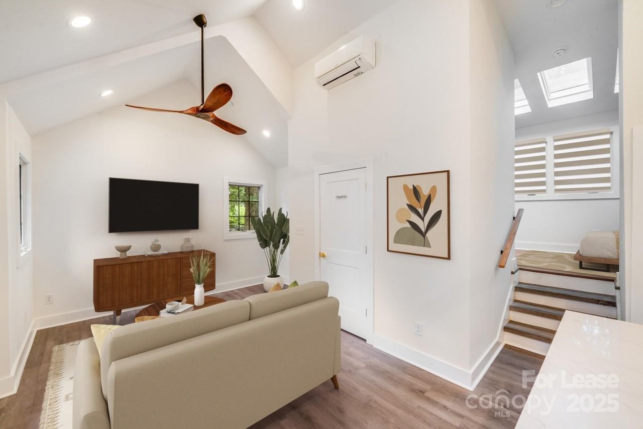 465 W Worthington Ave - Photo 2 of 25