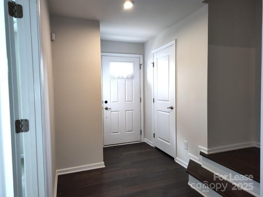 1538 Kee Ct - Photo 2 of 29