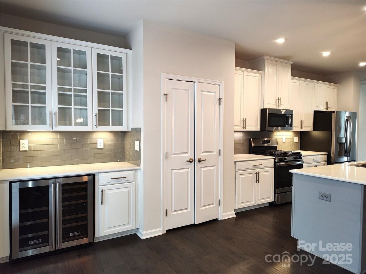 1538 Kee Ct - Photo 6 of 29