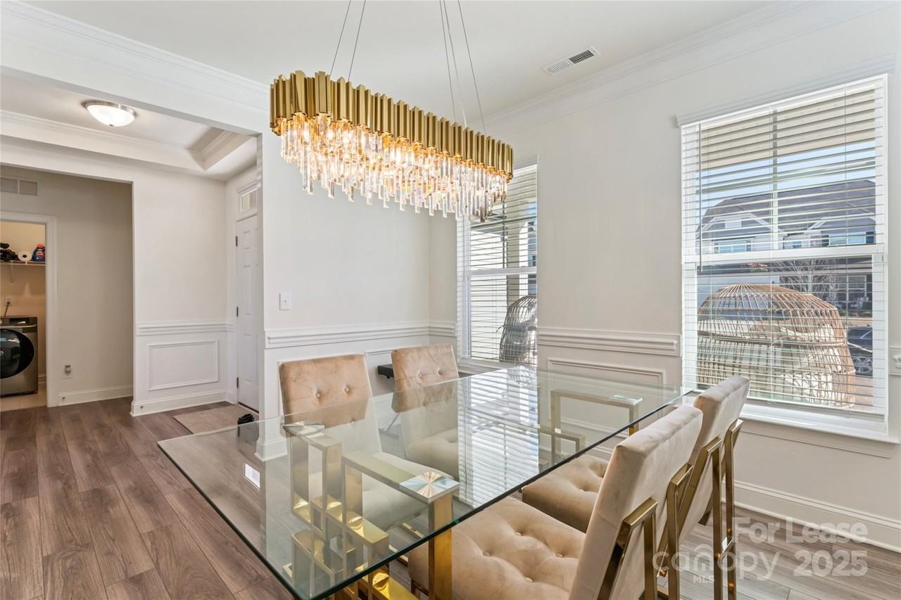 116 Farrier Ln - Photo 4 of 48