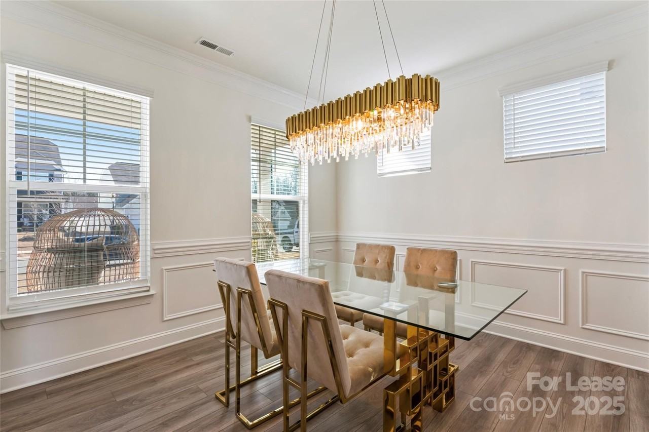 116 Farrier Ln - Photo 5 of 48