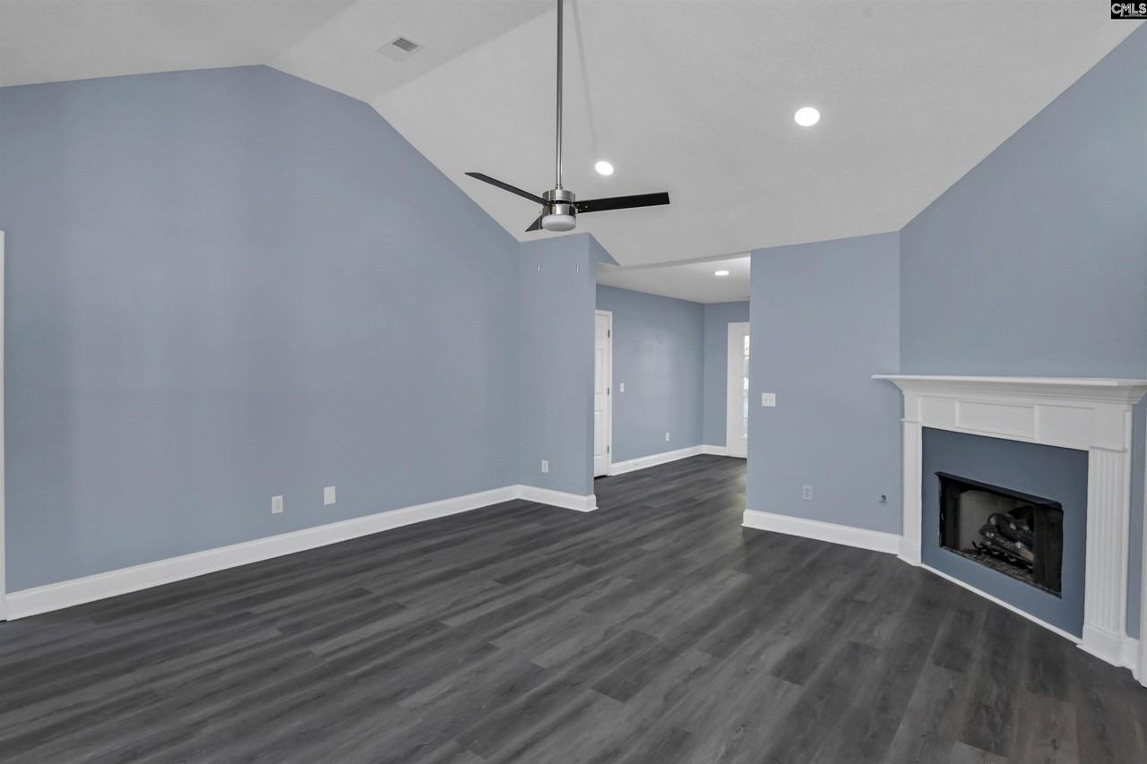 509 Burnside Dr - Photo 7 of 36