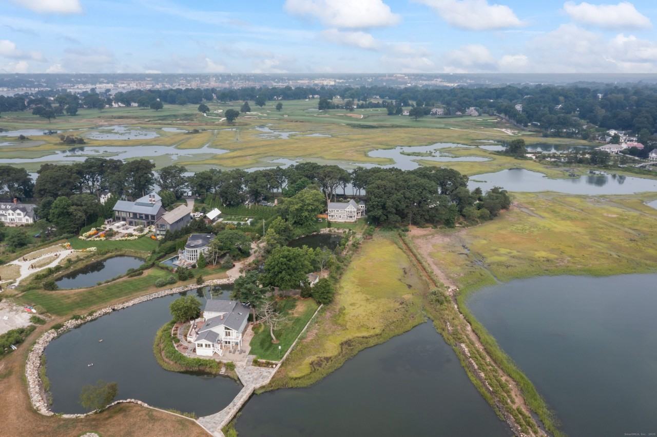 52 Shorehaven Rd - Photo 2 of 38