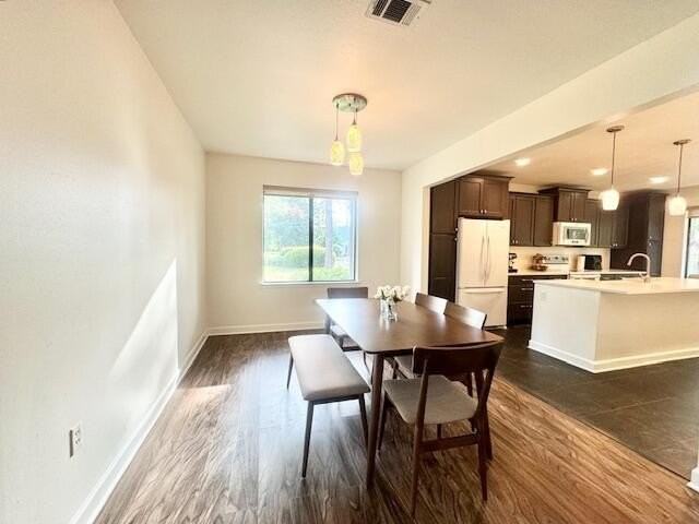 155 Gleneagles Dr - Photo 2 of 16