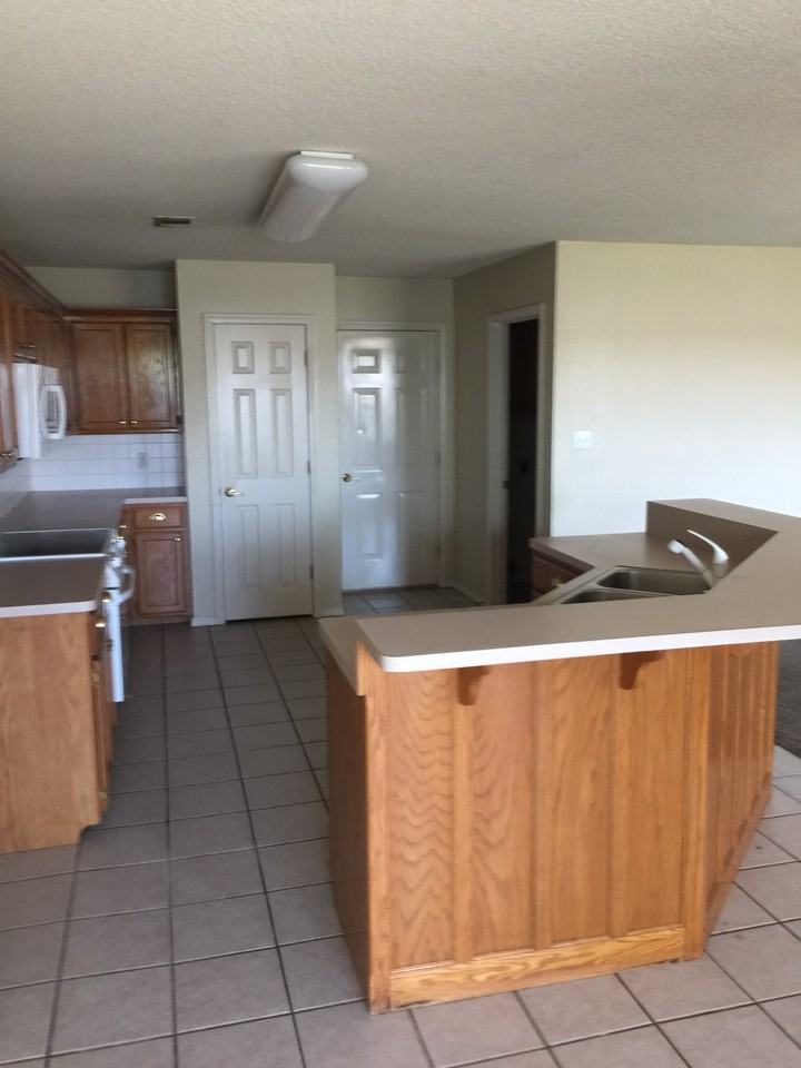 305 Northridge Dr #1 - Photo 2 of 10