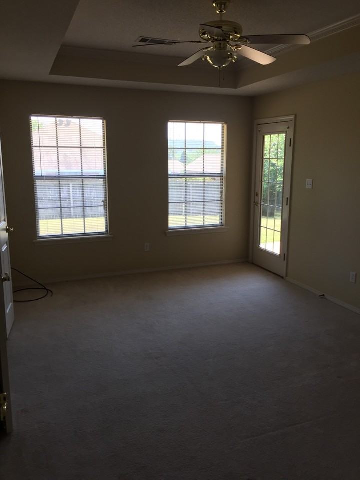 305 Northridge Dr #1 - Photo 5 of 10