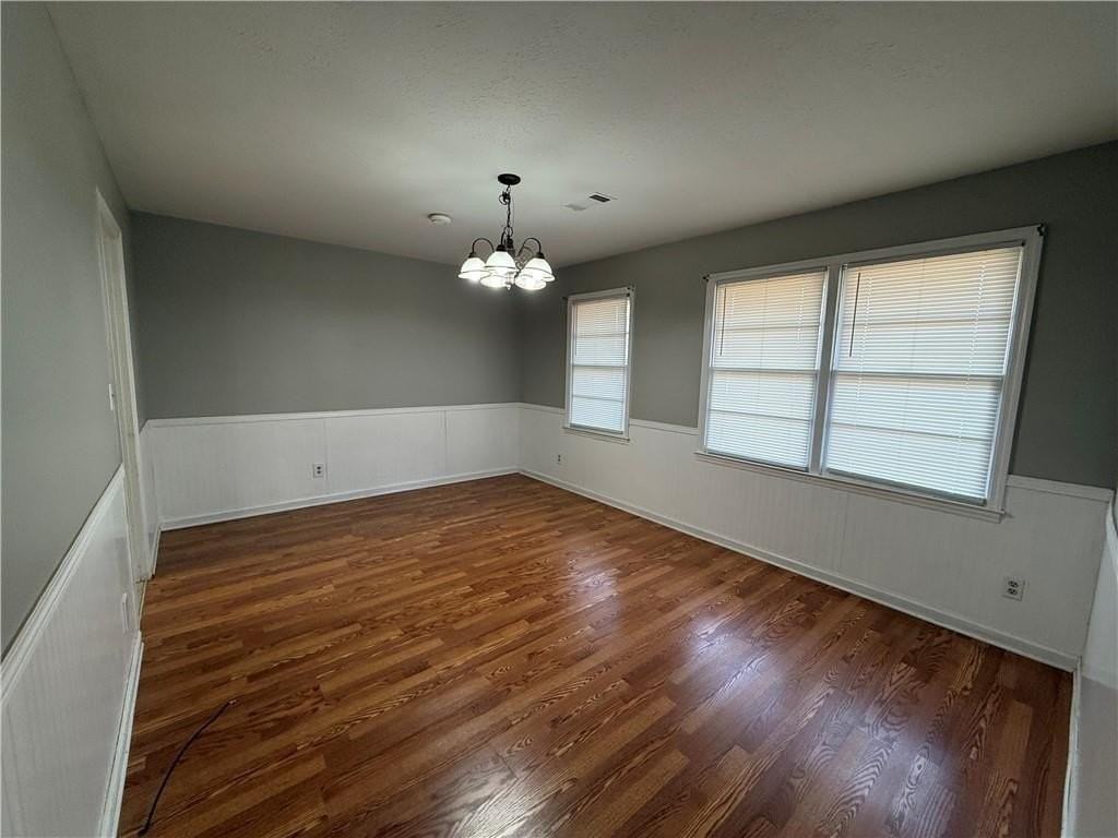 481 Woodland Dr - Photo 5 of 12