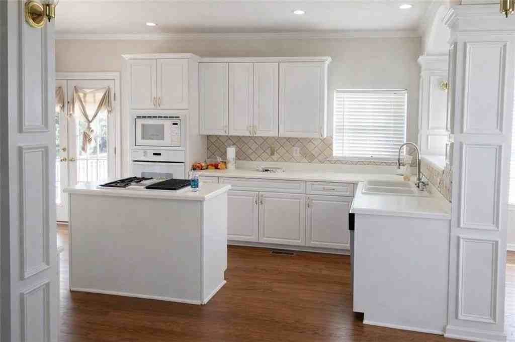 2820 Jamont Ct Ne - Photo 3 of 10