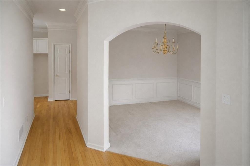 2820 Jamont Ct Ne - Photo 4 of 10