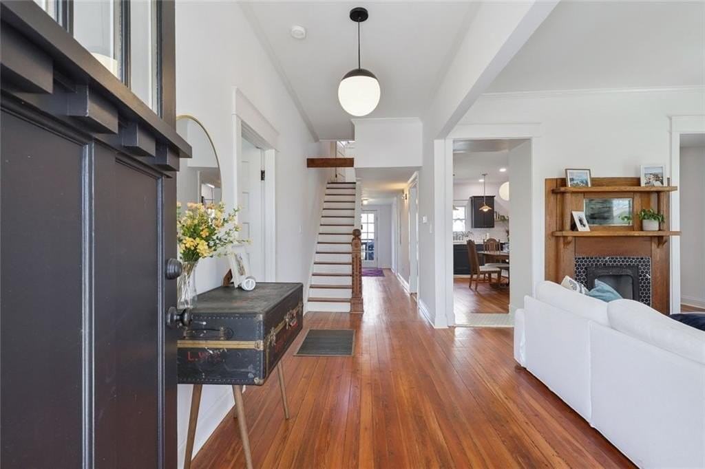 1212 Merlin Ave Se - Photo 5 of 23