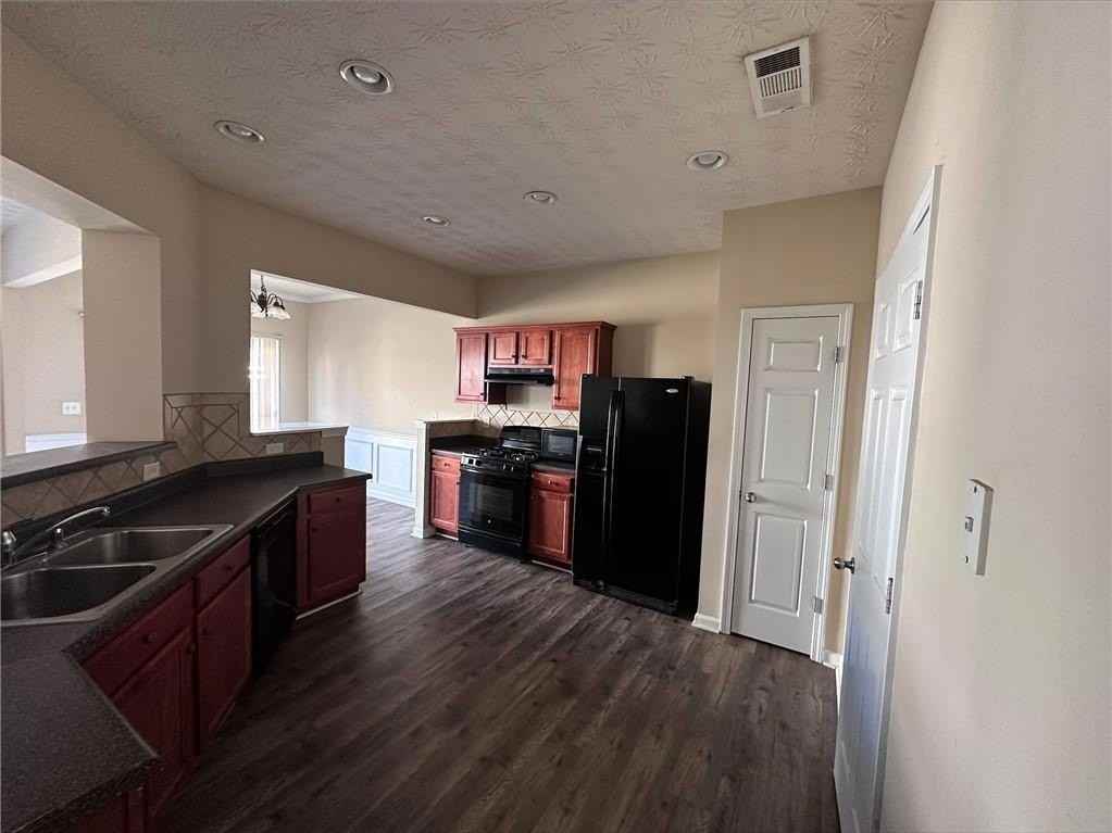 827 Forsythia Way - Photo 6 of 17