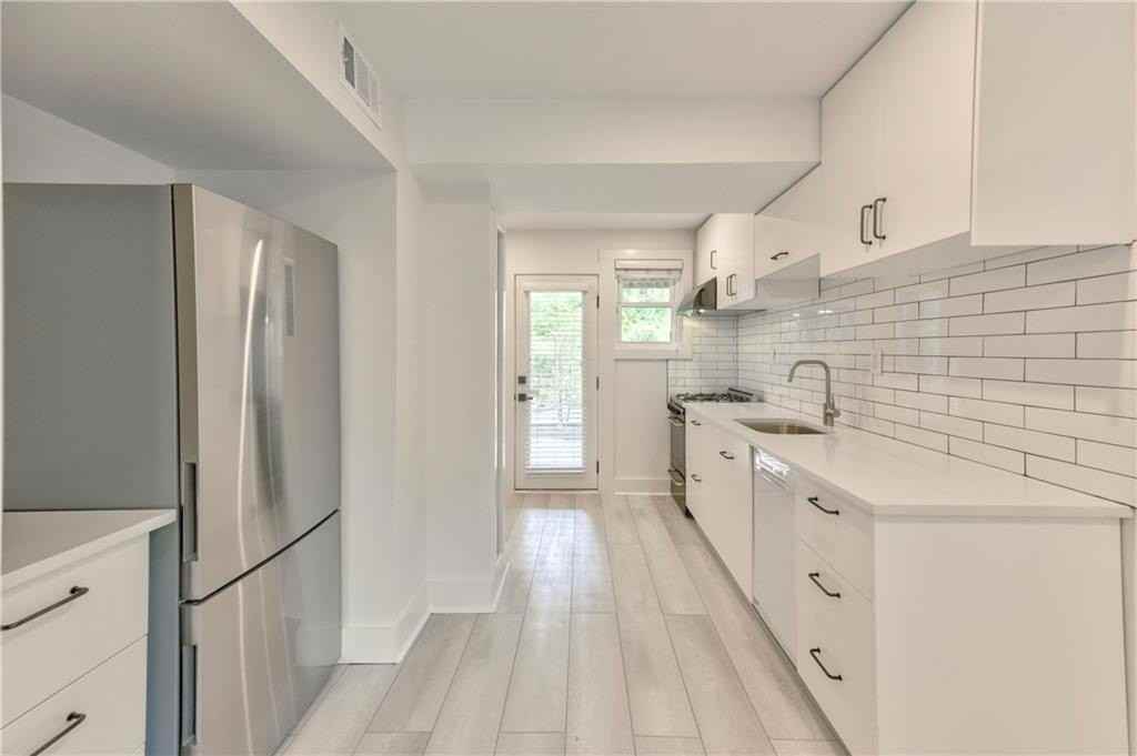 109 Wyman St Se Unit B #B - Photo 5 of 25