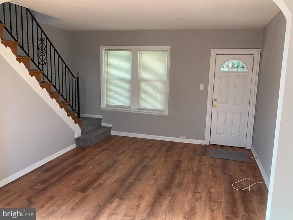 254 Cedar Ave - Photo 6 of 15