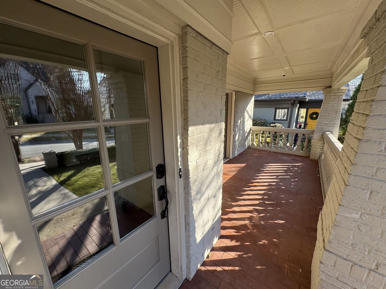 1092 Mclynn Ave Ne - Photo 4 of 50