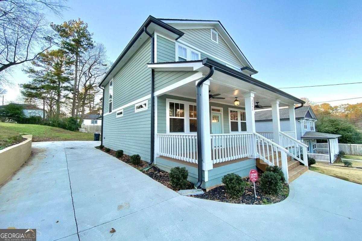 3343 Lavista Dr - Photo 3 of 15