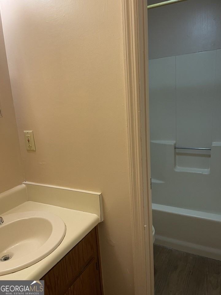 500 S Orange Edwards Blvd Apt B #B - Photo 2 of 15