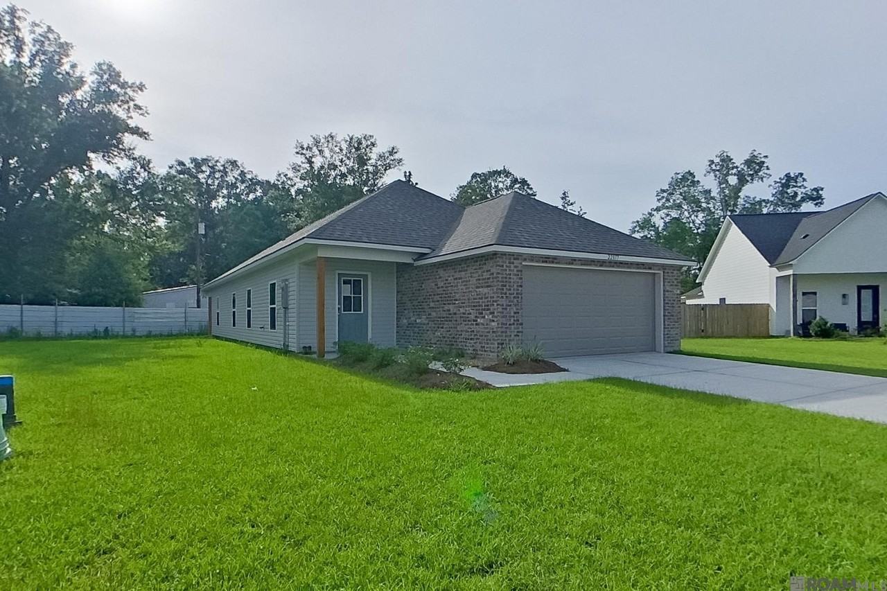 22877 Balsam Dr - Photo 2 of 31