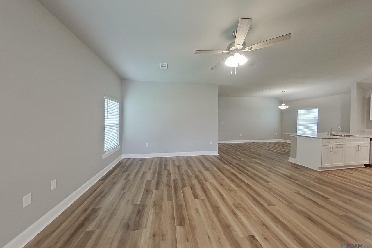 22877 Balsam Dr - Photo 4 of 31